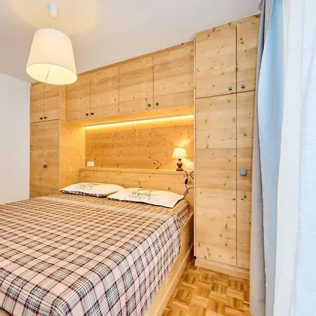 Richemont A 12 By Interhome דירה *